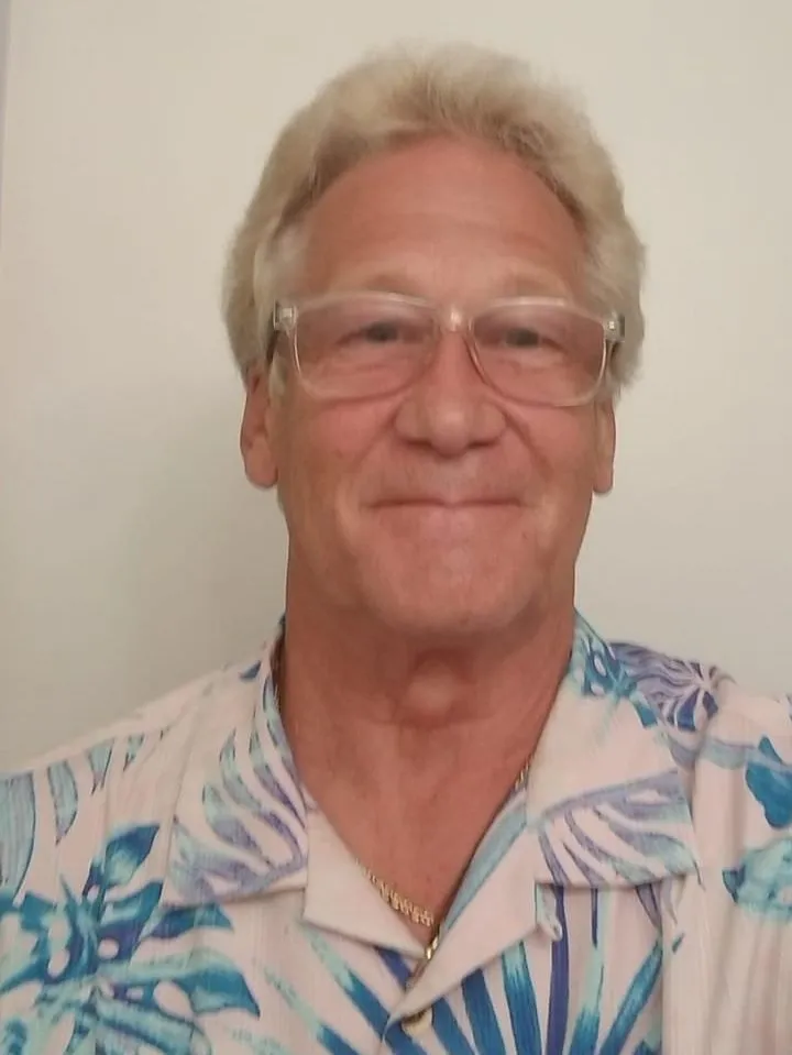 danielbrinklei Ele diz ter ficado "morto" durante 28 minutos após ser atingido por raio e voltou a vida